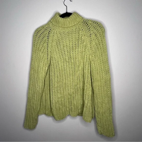 Kate Hill Chunky Cable Knit Sweater - Picture 2 of 9